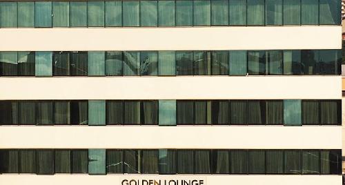 Golden Lounge Hotel transfer 
