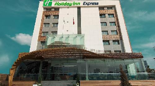 Holiday İnn Express İstanbul Airport Hotel transfer